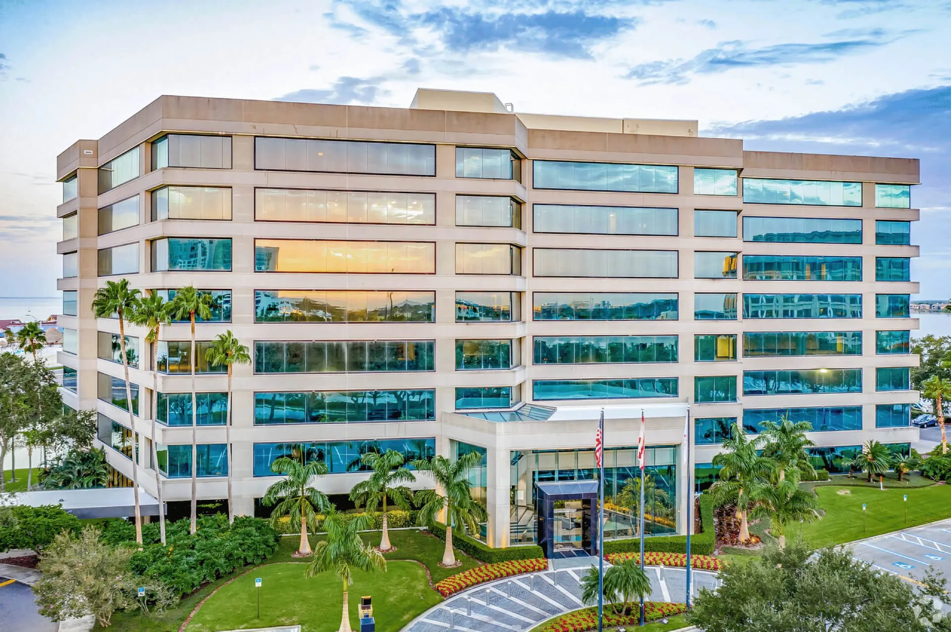Building Hyperbaric Oxygen Therapy Tampa | Genesis Brain Institute